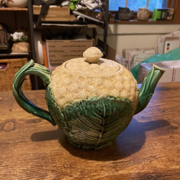 Antique Majolica Etruscan teapot by Griffen, Smith & Hill